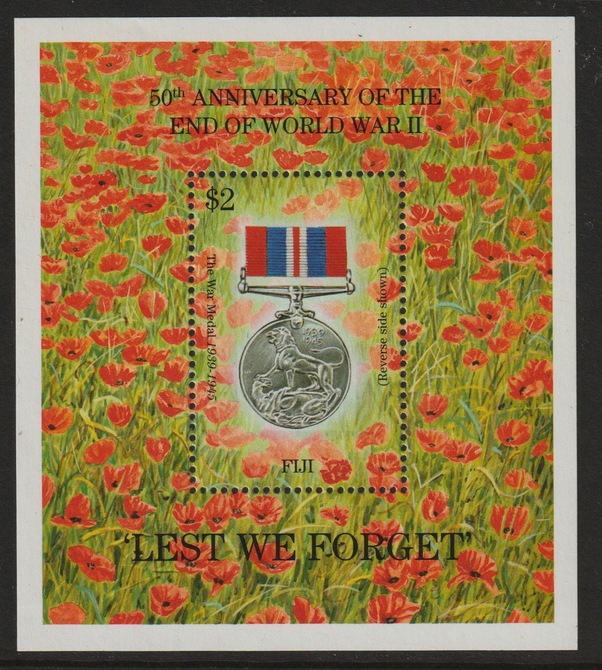 Fiji 1995 50th Anniversary of end of World War II perf m/sheet (Lest We Forget) unmounted mint, SG MS911, stamps on , stamps on  ww2 , stamps on militaria, stamps on medals